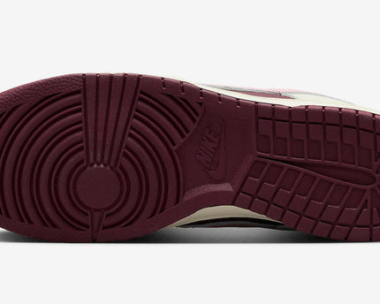 Men's Dunk Low ValentineÃ¢â‚¬â„¢s Day Shoes