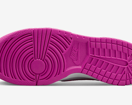 Men's Dunk Low GS Active Fuchsia Shoes