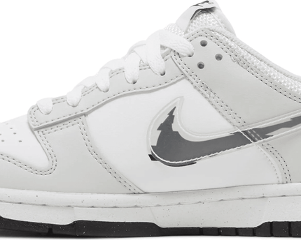 Men's SB Dunk Low GS Glitch Swoosh Shoes