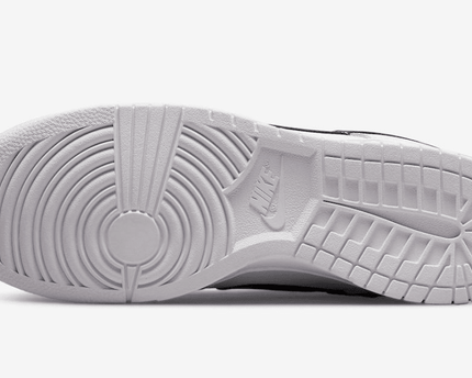 Men's SB Dunk Low White Black Shoes