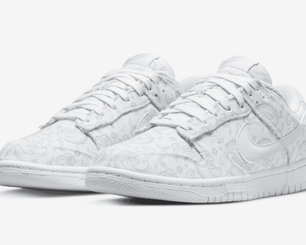 Men's SB Dunk Low White Paisley Shoes