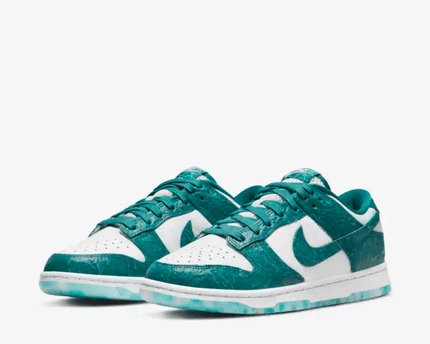 Men's SB Dunk Low Ocean Shoes