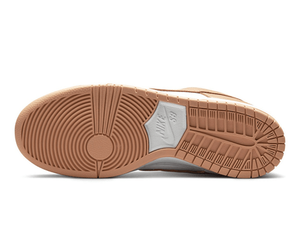 Men's SB Dunk Low Light Cognac Shoes