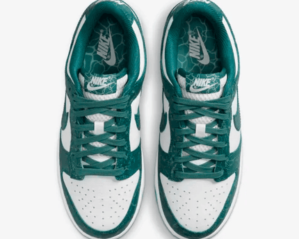 Men's SB Dunk Low Ocean Shoes