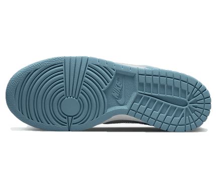 Men's SB Dunk Low GS Aura Clear Shoes
