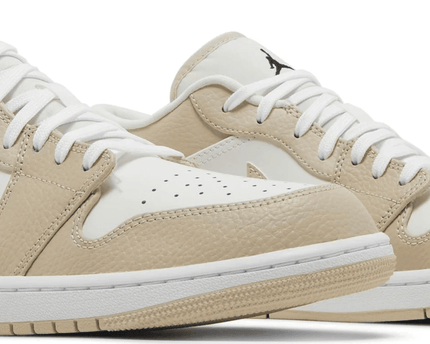 Men's SB Dunk Low SE Sail Rattan Shoes