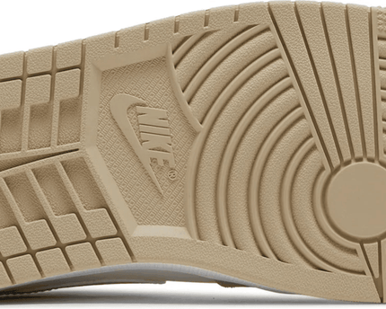 Men's SB Dunk Low SE Sail Rattan Shoes