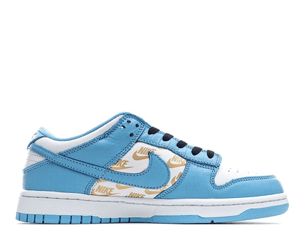 Men's SB Dunk Low x Supreme Star Royal Shoes