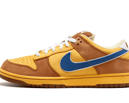 Men's SB Dunk Low Newcastle Brown Shoes