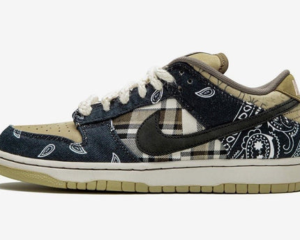 Men's Travis Scott x SB Dunk Low Shoes