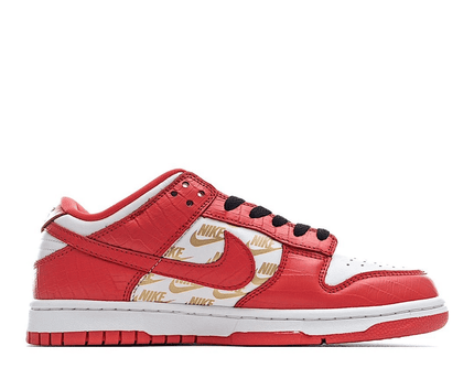Men's SB Dunk Low x Supreme Red Shoes