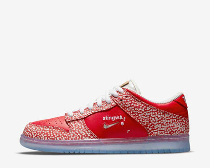 Men's Stingwater x SB Dunk Low OG QS Magic Mushroom Shoes