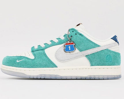 Men's SB Dunk Low Black Guava Ice Shoes