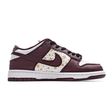 Men's SB Dunk Low x Supreme Plum Shoes