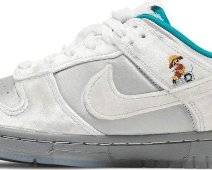 Men's SB Dunk Low Ice Shoes