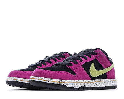 Men's SB Dunk Low Red Plum Shoes