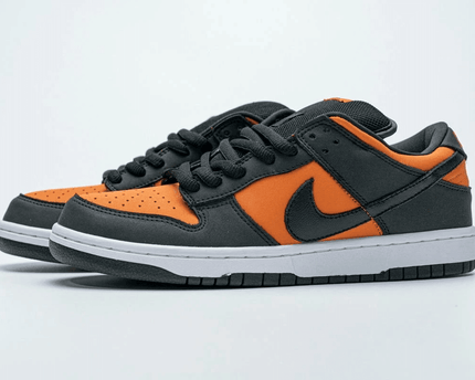 Men's SB Dunk Low Pro Orange Flash Shoes