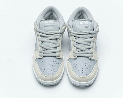 Men's SB Dunk Low TRD Summit White Shoes