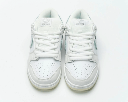 Men's SB Dunk Low Pro OG QS Diamond Supply White Shoes