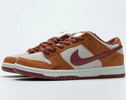 Men's SB Dunk Low Pro Dark Russet Cedar Shoes