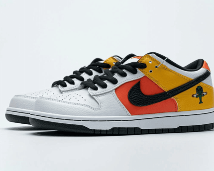 Men's SB Dunk Low Raygun Home Shoes