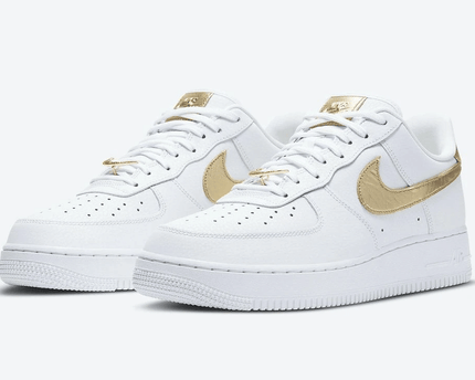 Men's Air Force 1 Low Releasing Gold Foil Swooshes Shoes
