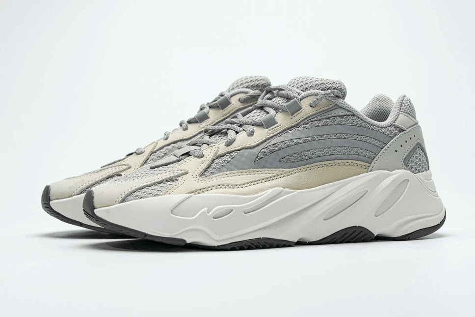 Men's Yeezy 700 Cream Shoes