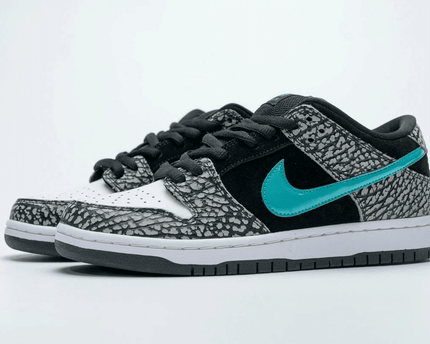 Men's SB Dunk Low Atmos Elephant Shoes