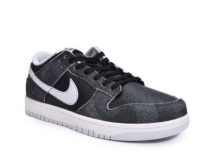 Men's SB Dunk Low Retro PRM Zebra Shoes