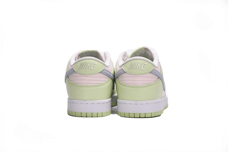 Men's SB Dunk Low Lime Ice Shoes