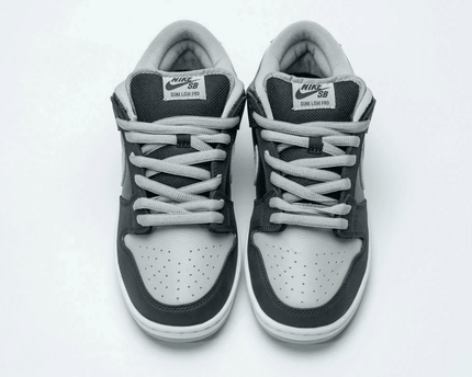 Men's SB Dunk Low Pro J-Pack Shadow Shoes