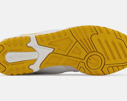 Men's New Balance 550 Varsity Gold Shoes