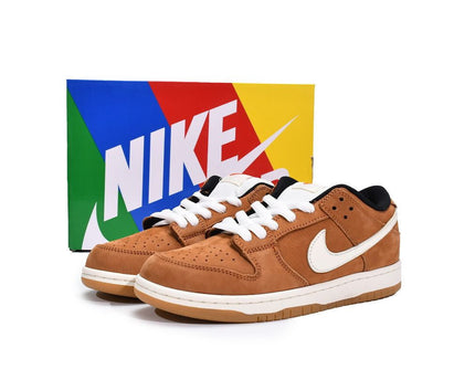 Men's SB Dunk Low Pro Iso DK Russet Sail Shoes