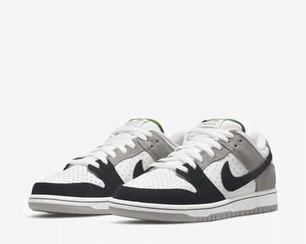 Men's SB Dunk Low Cholorophyll Shoes