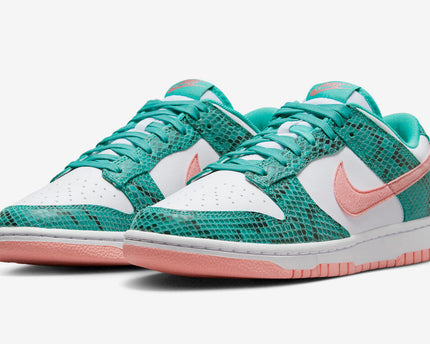 Men's SB Dunk Low Snake Skin Shoes