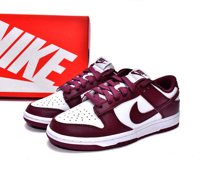Men's SB Dunk Low Bordeaux Shoes
