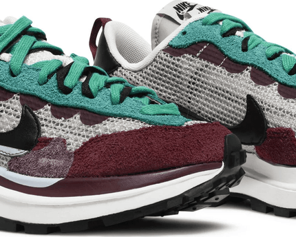 Men's Sacai x VaporWaffle Villain Red Shoes