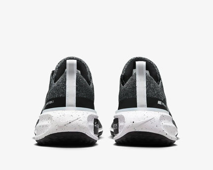 Men's Invincible 3 Black And White Shoes