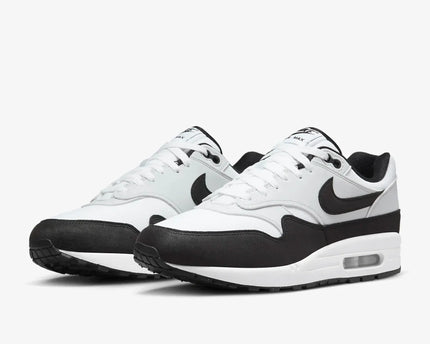 Men's Air Max 1 Black And White Shoes