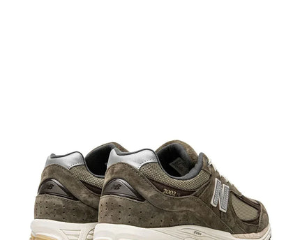 Men's New Balance 2002R Dark Camo Rich Earth Shoes