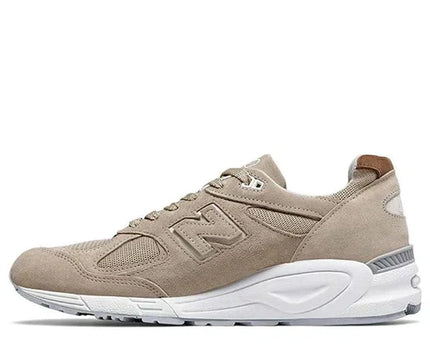 Men's New Balance 990v2 Winter Peaks Shoes