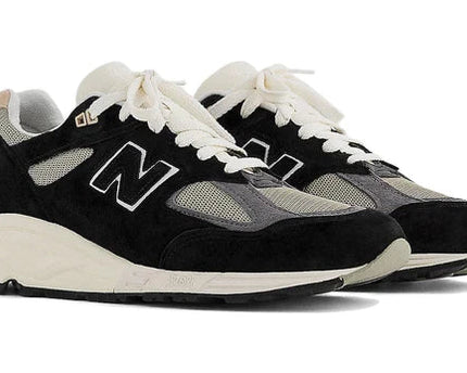 Men's New Balance Teddy Santis x 990v2 Black Shoes