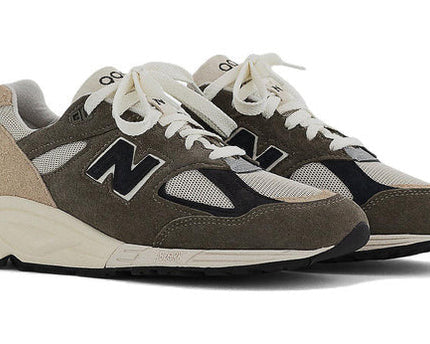 Men's New Balance Teddy Santis x 990v2 Grey Shoes