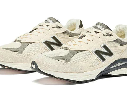 Men's New Balance Teddy Santis x 990v3 Moonbeam Shoes