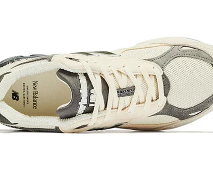 Men's New Balance Teddy Santis x 990v3 Moonbeam Shoes