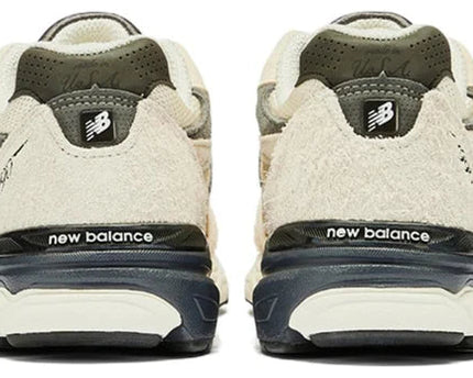 Men's New Balance Teddy Santis x 990v3 Moonbeam Shoes