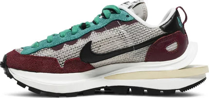 Men's Vaporwaffle Sacai Villain Red Shoes