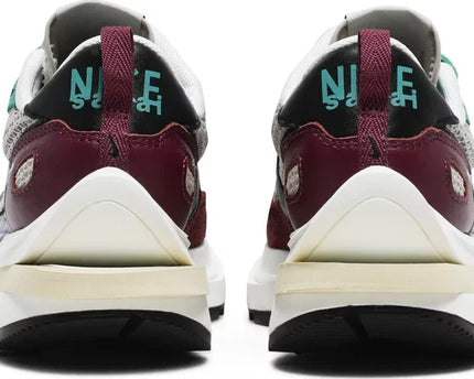 Men's Vaporwaffle Sacai Villain Red Shoes