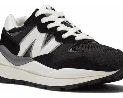 Men's New Balance 57/40 Black Sea Salt Shoes