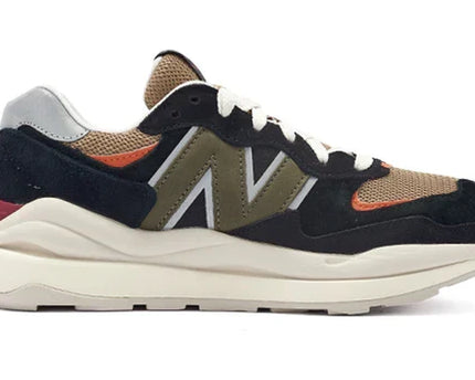 Men's New Balance 57/40 Lunar New Year - Black Poppy Shoes